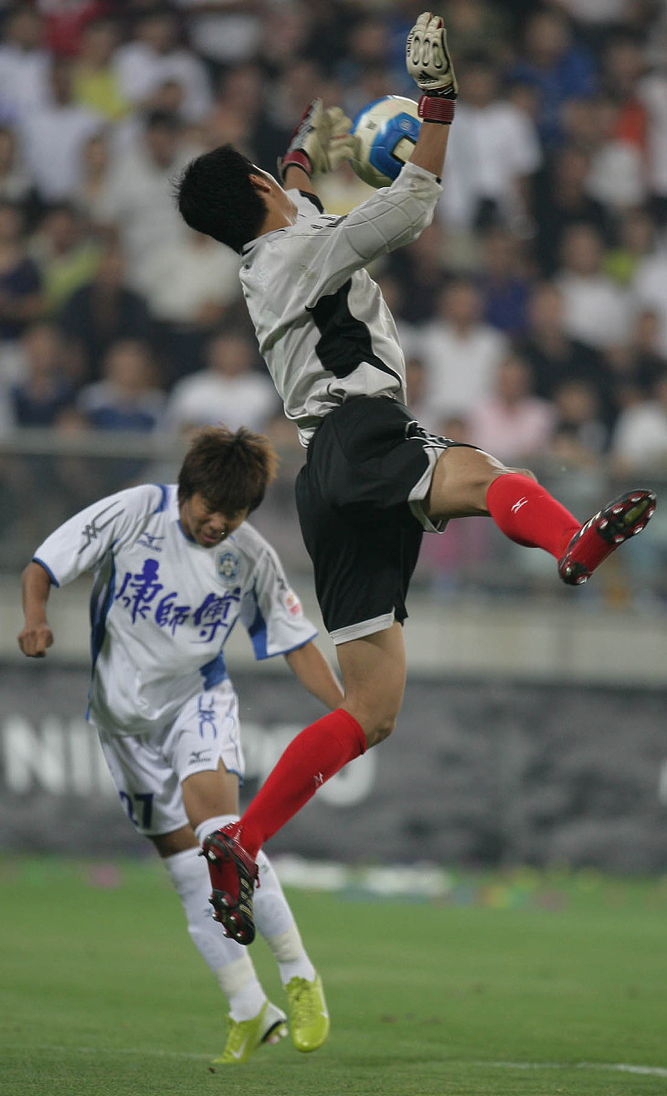 才情横溢,年轻球员赛场上大放异彩的简单介绍 才情横溢,年轻球员赛场上大放异彩的简单介绍