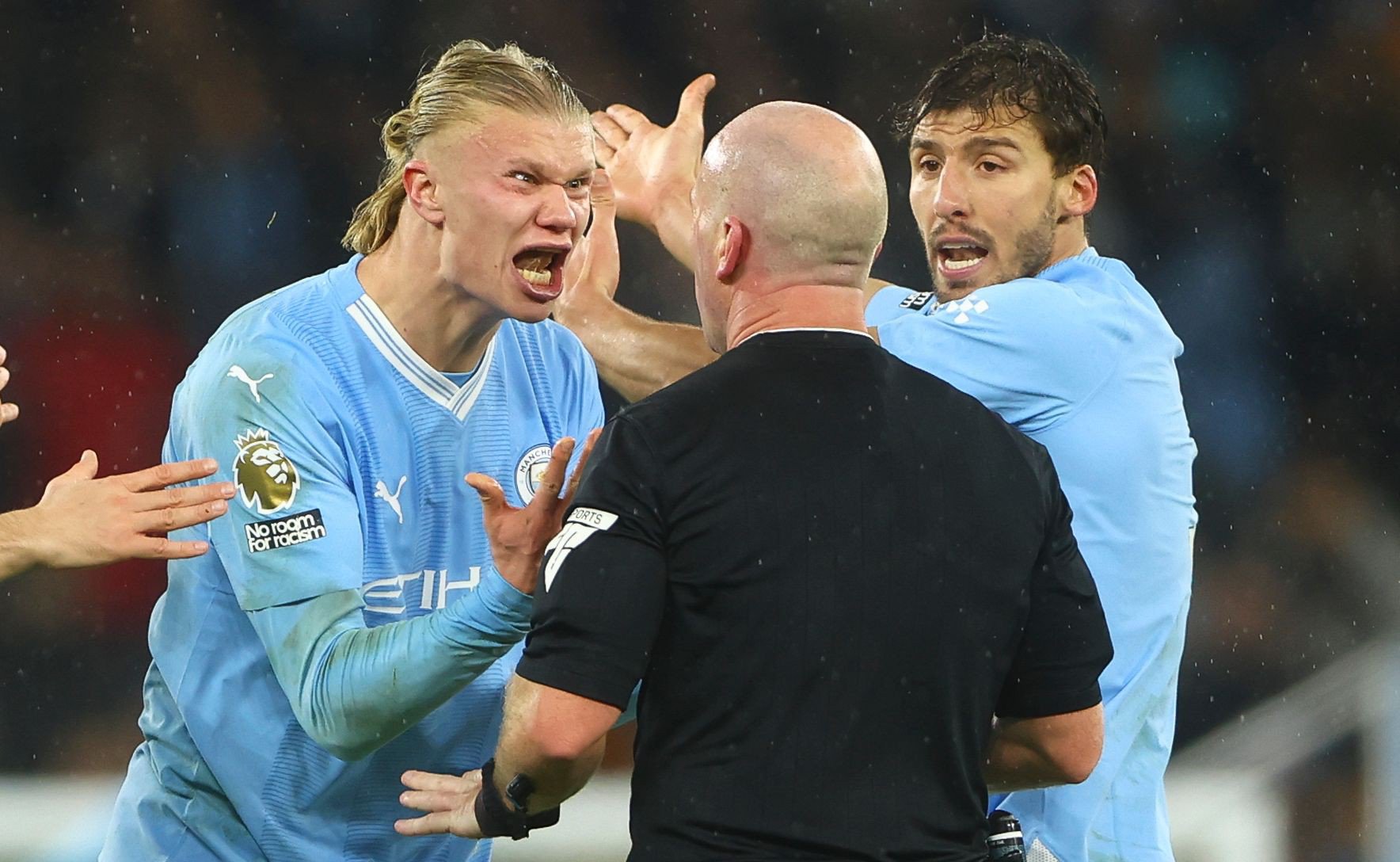 哈兰德连续十场比赛得分超过势不可挡,勇士挑战极限! 哈兰德连续十场比赛得分超过势不可挡,勇士挑战极限!